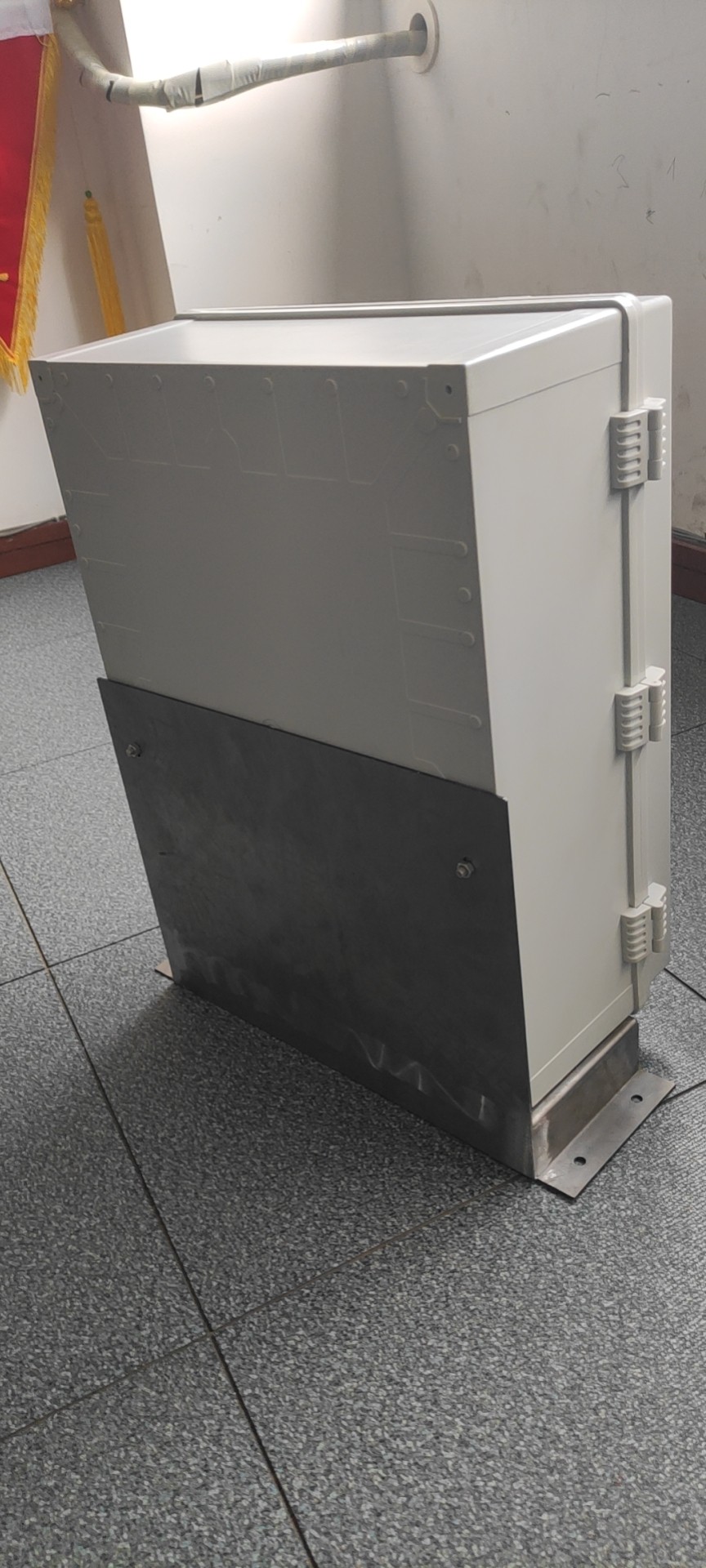 “絕緣配電箱”將逐漸代替“不銹鋼配電箱”